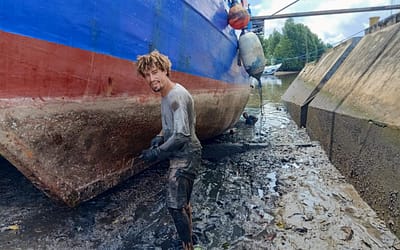 Drydocking the boat – our coral gardeners muddy!